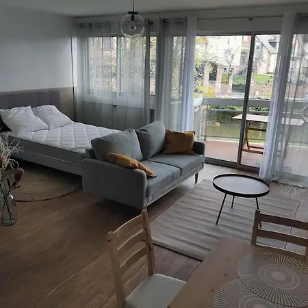 Apartment Lumineux Au Bord Du Col